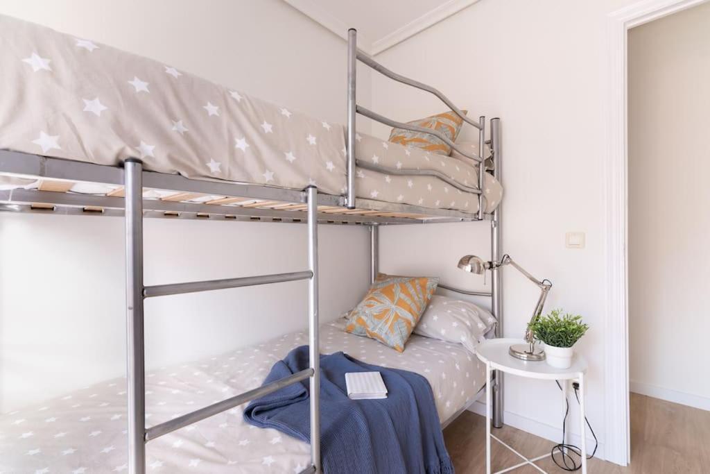 Centrico Y Comodo Apartamento Con Parking Privado Santander Exterior photo