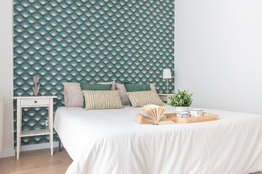 Centrico Y Comodo Apartamento Con Parking Privado Santander Exterior photo
