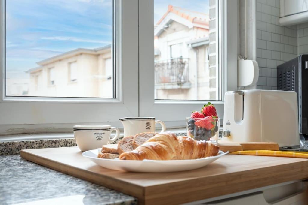 Centrico Y Comodo Apartamento Con Parking Privado Santander Exterior photo